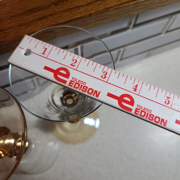 Wine glasses for sale - Picture 6 of 8